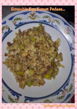 Scramble Egg Kornet Pedass