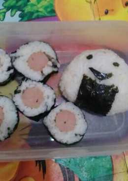 Onigiri abon, kimbab sosis simple (bekal sekolah)