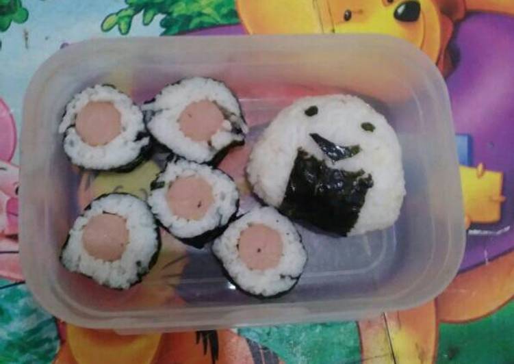 cara membuat Onigiri abon, kimbab sosis simple (bekal sekolah)