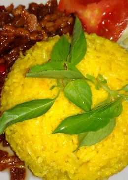 Nasi kuning magic com