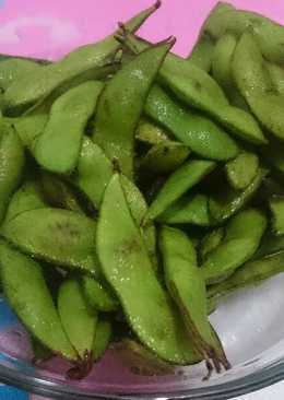 Kacang kuning jepang rebus (vegetables soybean) atau edamame