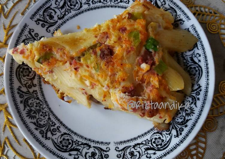 resep lengkap untuk Cheesy Penne Schotel