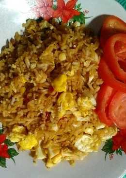 Nasi Goreng Telur Rebus