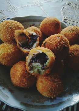Banana chocolate ball