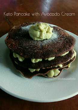 Keto Pancake with Avocado Cream