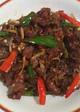 Tumis daging rempah pedas