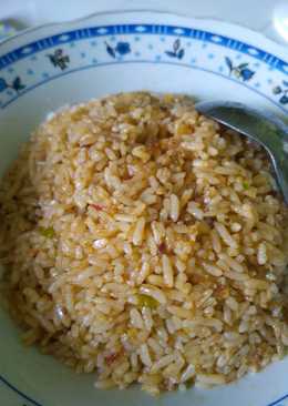 Nasi goreng kencur aroma terasi