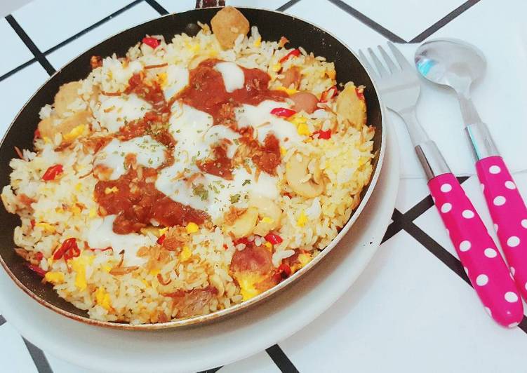 gambar untuk resep Nasi Goreng Pizza