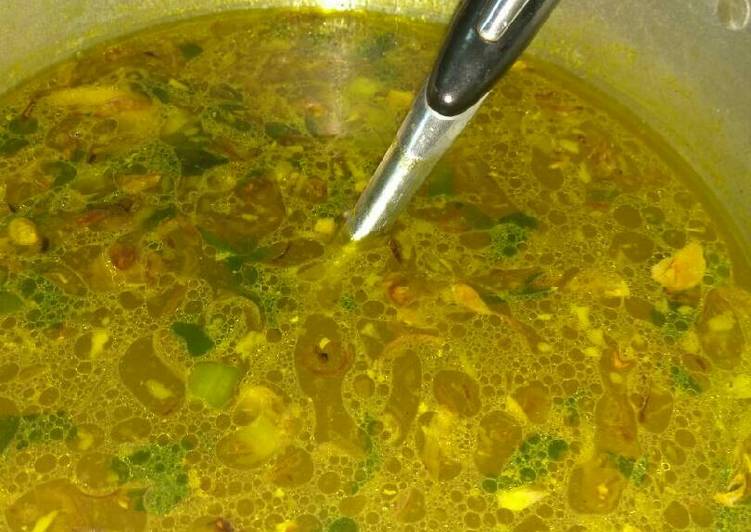 gambar untuk resep makanan Soto Ayam Kuah Bening