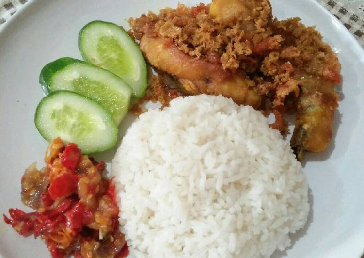  Resep  Ayam  kremes sambel  bawang oleh Gitta Marshella Ella 