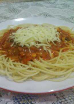 Spaghetti BolognesVegetables