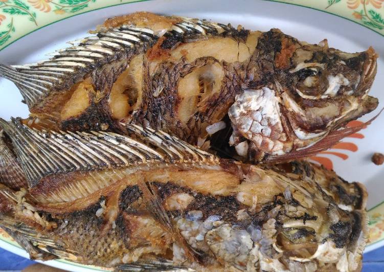Resep Ikan Mujair Goreng oleh Elyska_Kitchen - Cookpad