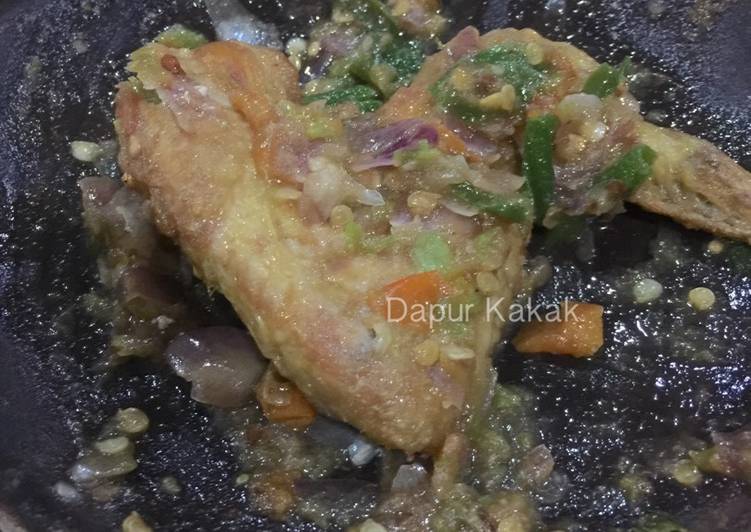 resep masakan Ayam penyet sambel mentah