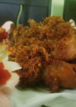 Ayam goreng lengkuas