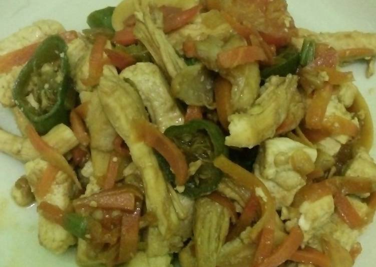 Resep Oseng suwir ayam wortel cabe ijo (no MSG) Kiriman dari Intan
Nirmala