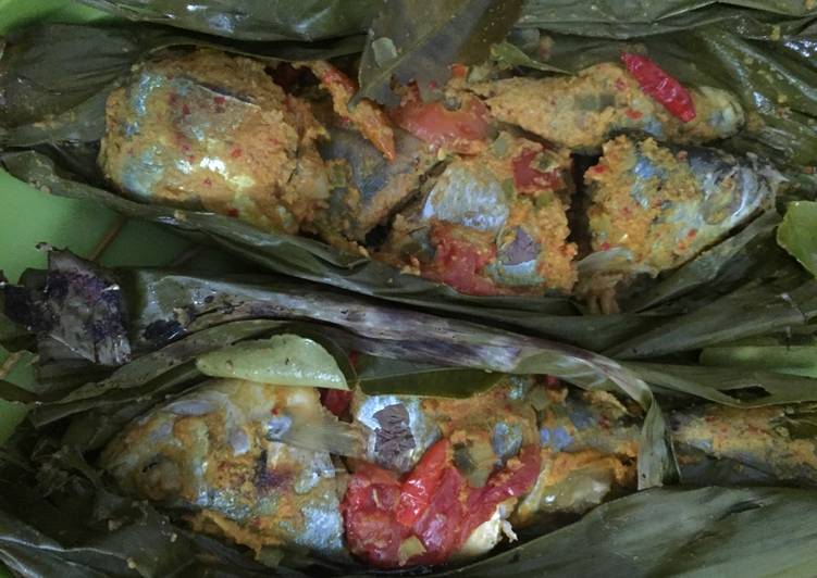 resep masakan Pepes ikan kembung belimbing wuluh