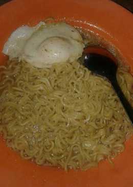 Mie kuah sedap