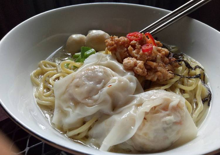 gambar untuk resep Wonton Noodle Soup