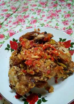 Ayam penyet sambal seuhah