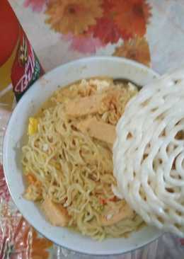 Indomie rebus telur dadar