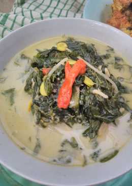 Sayur bobor pedas daun katuk