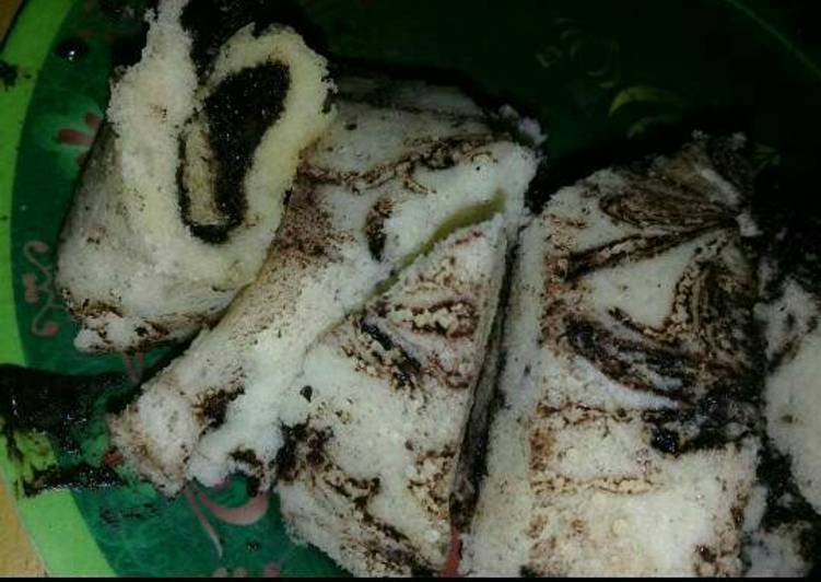 Resep Bolu cokelat ala anak kost Oleh Santi Indra Bella