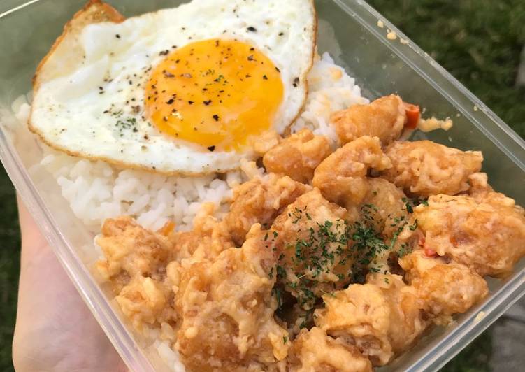 gambar untuk resep makanan Chicken salted egg with sunny side up