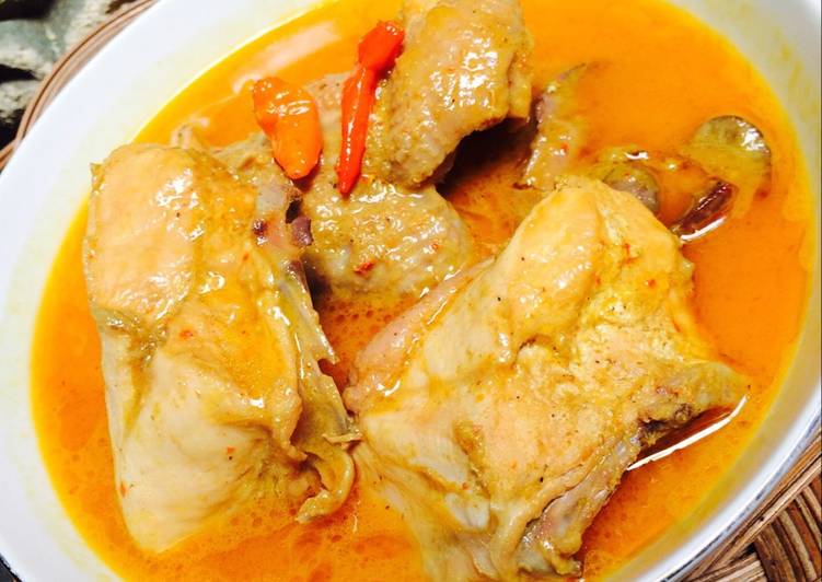  Resep  Gulai  ayam  khas minang padang  oleh Put3sya kitchen 