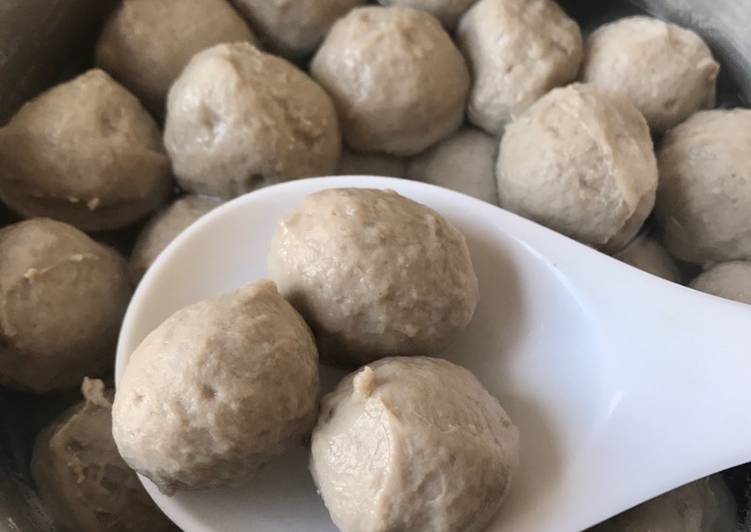 gambar untuk resep makanan Bakso sapi kenyal Tanpa pengawet