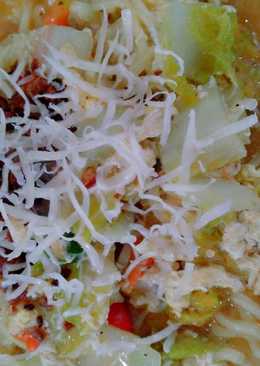 Mie kuah Pedas telur Keju