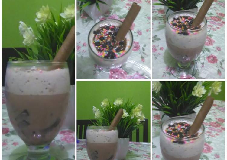 bahan dan cara membuat Choco ice blend with puding coklat