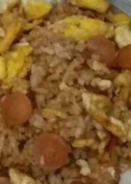 Nasi Goreng Telur Sosis Pedas Kobe