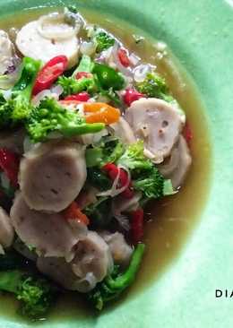 Tumis Brokoli Bakso