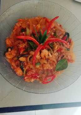 Udang saus tomat with scramble egg