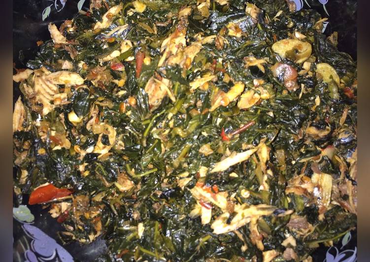 gambar untuk resep makanan Daun Pepaya tumis ikan tongkol asap