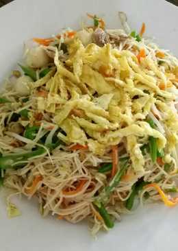 Cha mie sua (mie sua goreng)