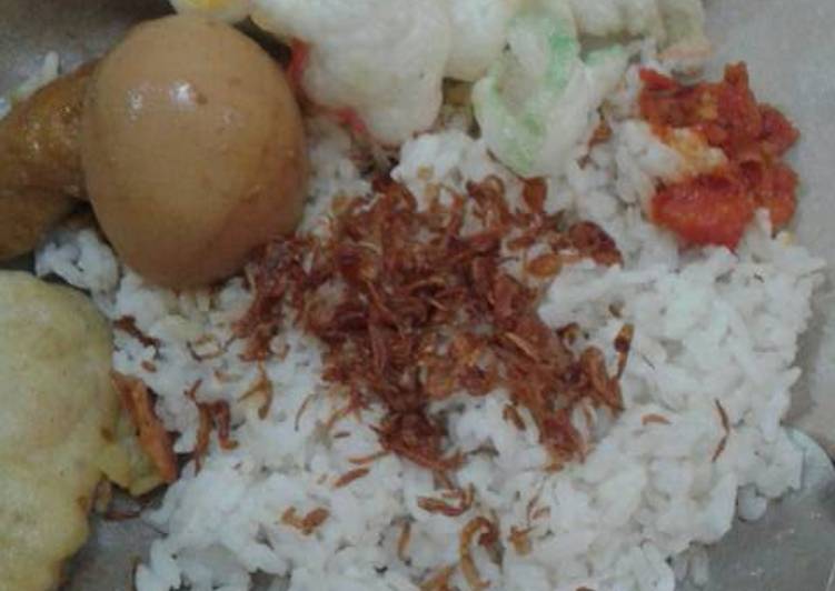 gambar untuk resep makanan Nasi uduk betawi