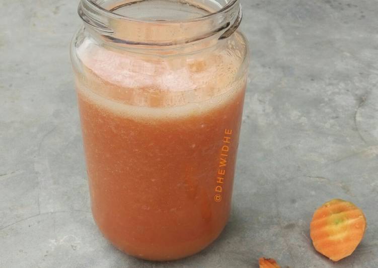 Resep Jus sehat tomat wortel Karya Dhewi Susanti