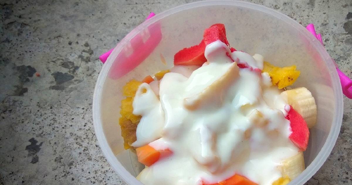 28 resep  salad  buah  saos yoghurt enak dan sederhana Cookpad