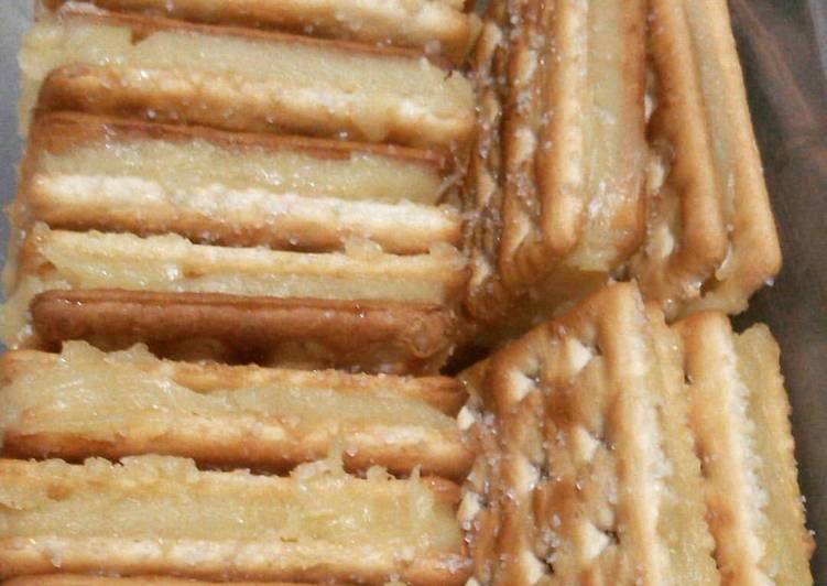 resep lengkap untuk Crackers isi vla