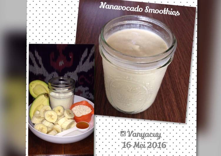 gambar untuk resep makanan Banana Avocado Oat Smoothie