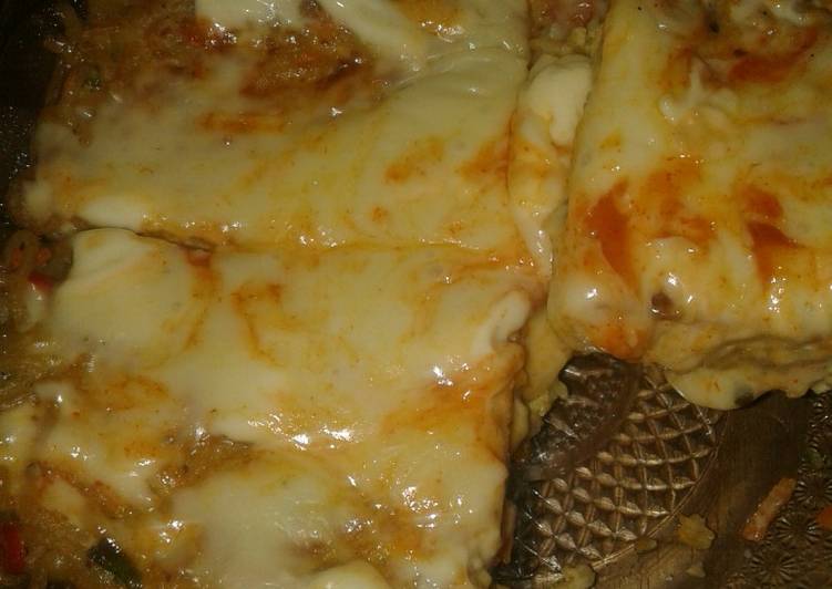 Mie pitza ala.ala
#BikinRomadhonBerkesan