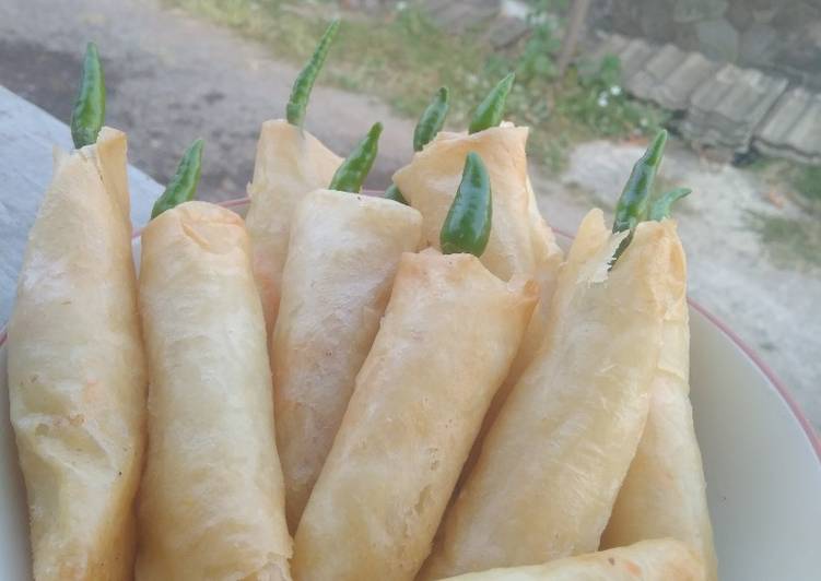 resep makanan Resep lumpia kering isi ayam bihun