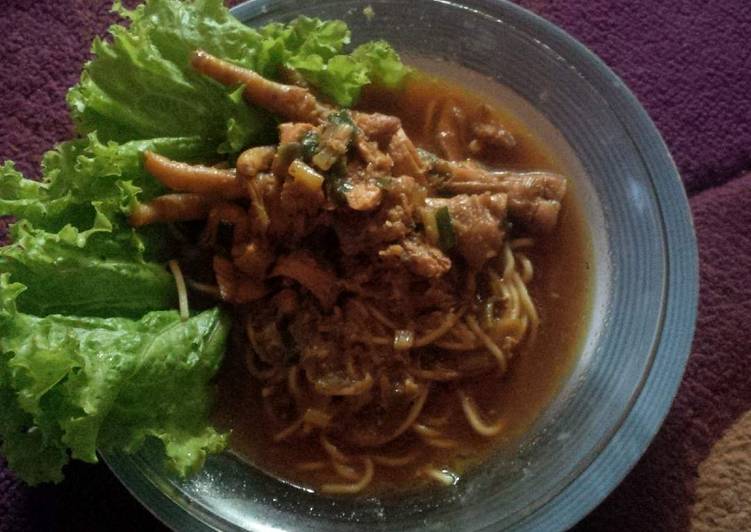  Resep Mie Ayam Ceker Sederhana  oleh Andry Yani Cookpad