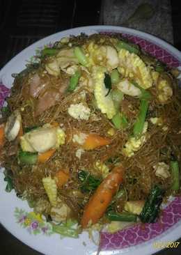 *Bihun goreng spesiall ðŸ˜Š