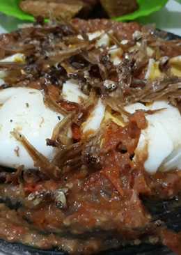 Penyet Telur Rebus dan Teri Sambal Matang