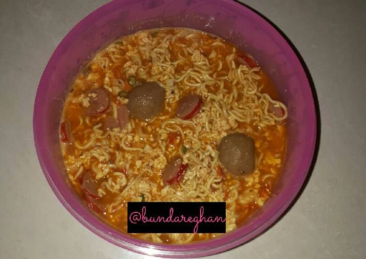 gambar untuk resep makanan Mie Tek Tek / Mie Kuah Pedas (Indomie Goreng Instan)