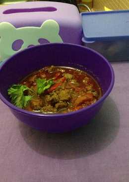 Semur pedas daging sapi