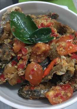 Ikan patin goreng bumbu balado