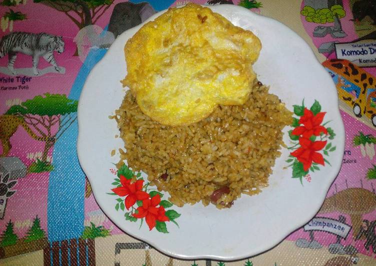 gambar untuk cara membuat Nasi goreng pedas + Telur dadar